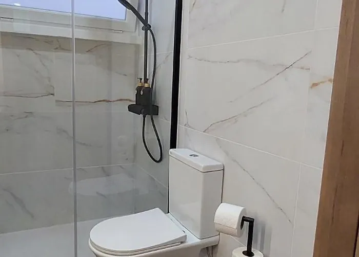 At Maries 4 Пениши