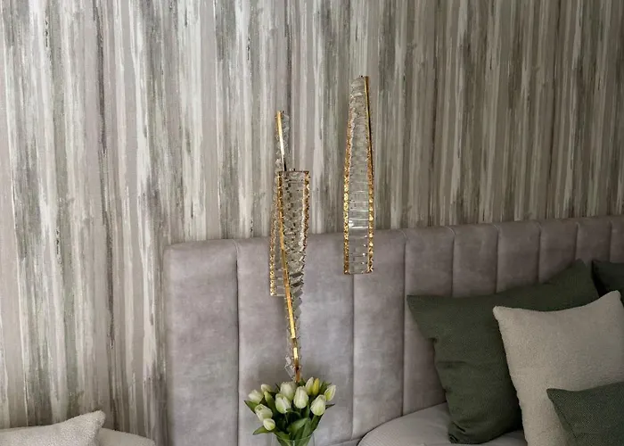 At Maries 4 Пениши